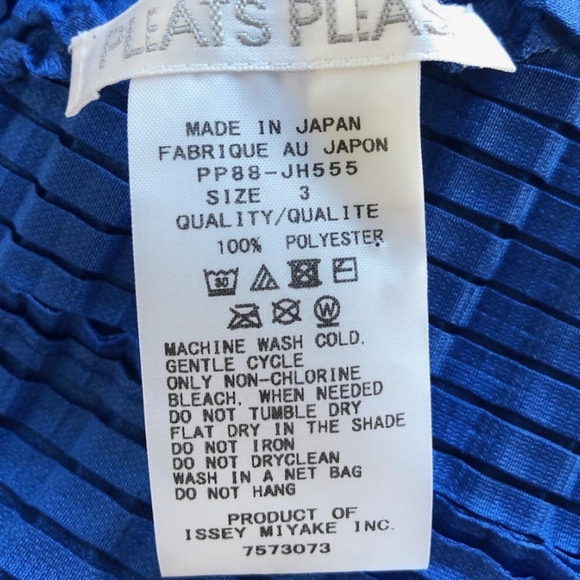 ISSEY MIYAKE PLEATS PLEASE Sleeveless Dress - Picture 15 of 15